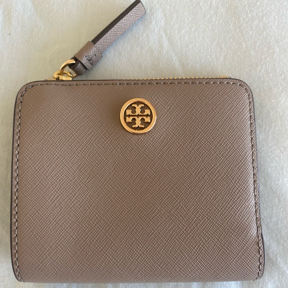 Tory Burch wallet